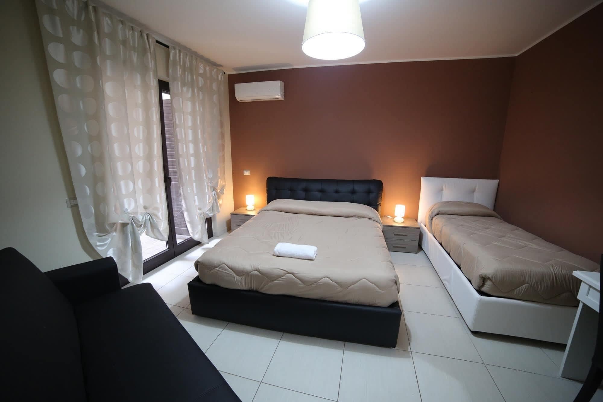 B&B Ciclopi Aci Castello Extérieur photo